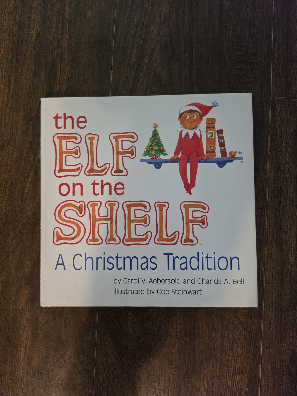The Elf on the Shelf A Christmas Tradition - White/Red Cover